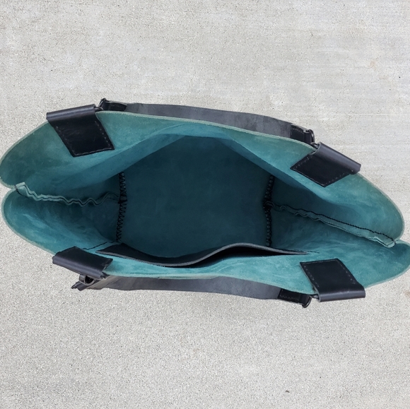 Two Tone Geometric Med Tote Leather Handmade/ Hand Stitched Turquoise & Black - Picture 9 of 9